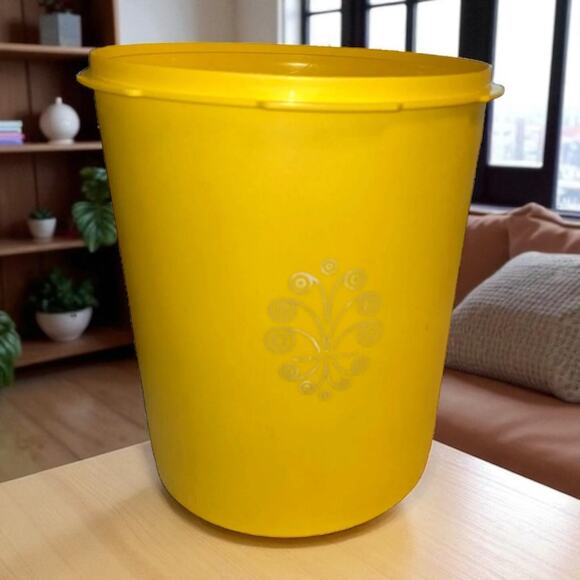 Tupperware 13 C Storage Canister Base Only 807 Replacement Yellow Container VTG - Picture 8 of 8